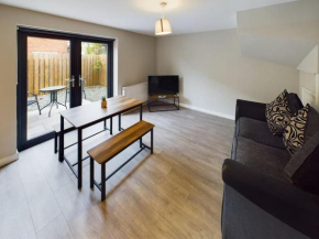 1 Bed 1 mile from City Centre